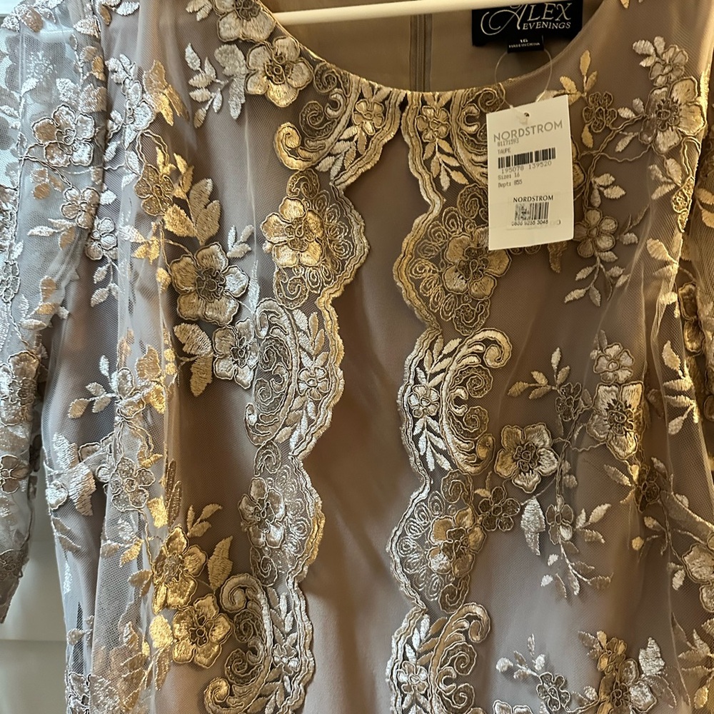 Lovely Mother of the Bride dress! - Picture 4 of 5